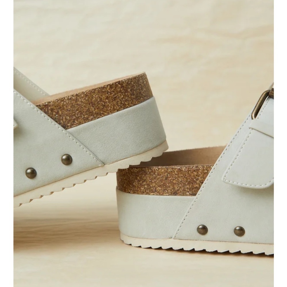 new with tags altard state serenna platform sandal in light grey - Picture 4 of 4